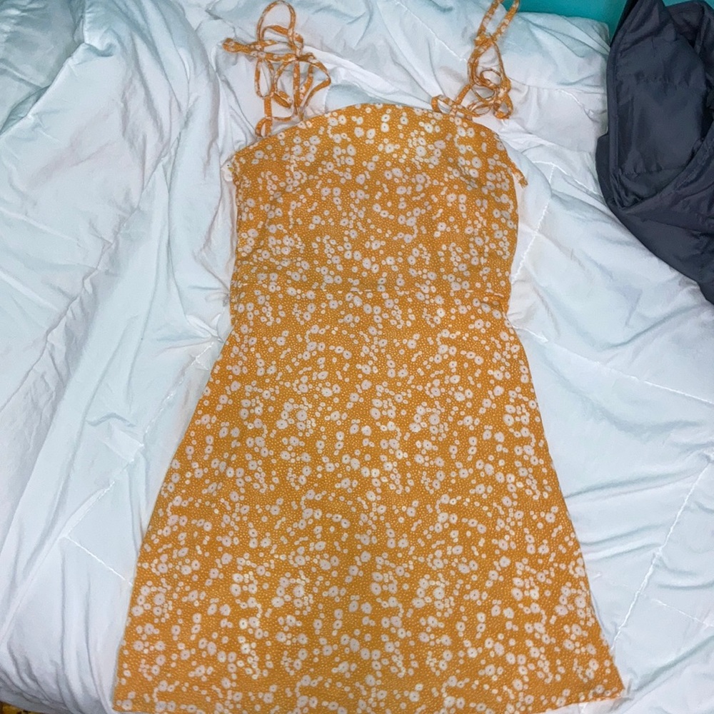 yellow sundress